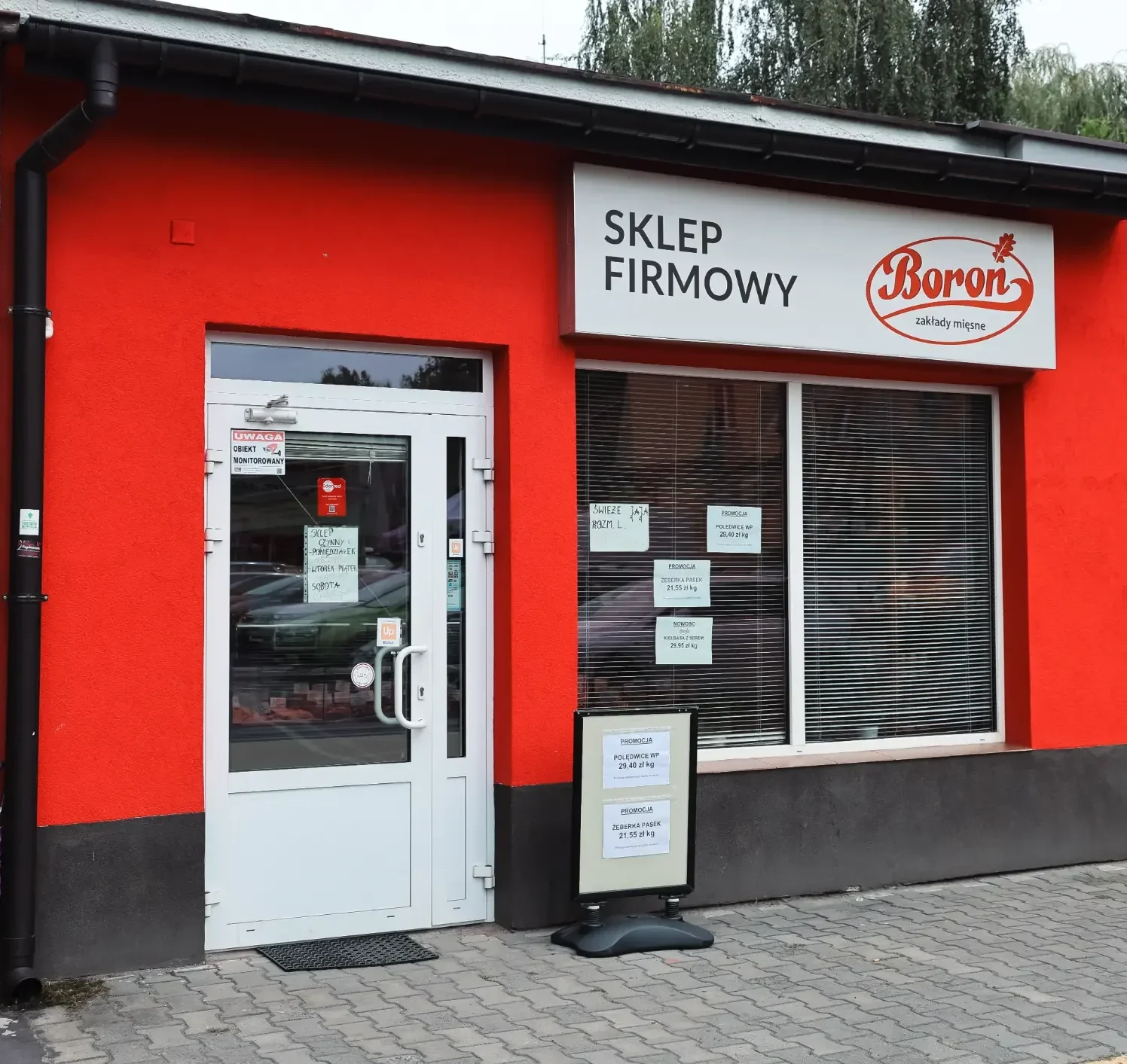 Sklep mięsny Boroń Brzeszcze – ul. 1 Maja, plac targowy